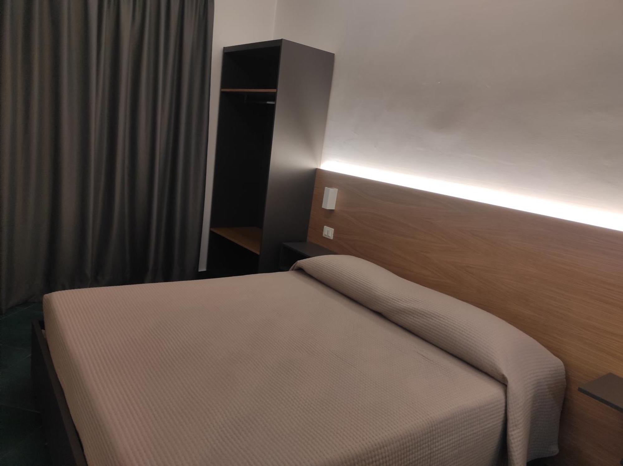 Residenza Porta Romana Тропея Экстерьер фото