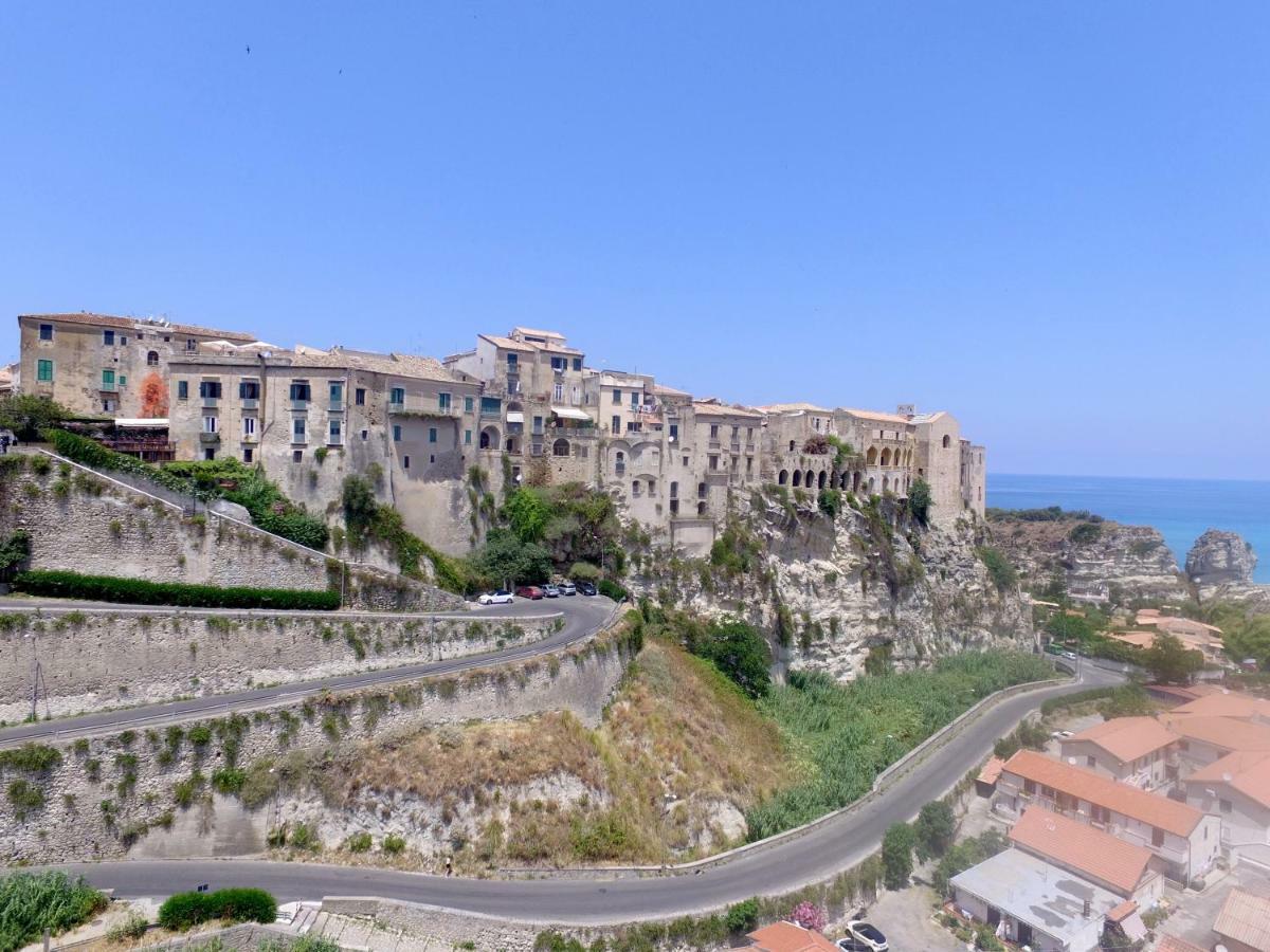 Residenza Porta Romana Тропея Экстерьер фото
